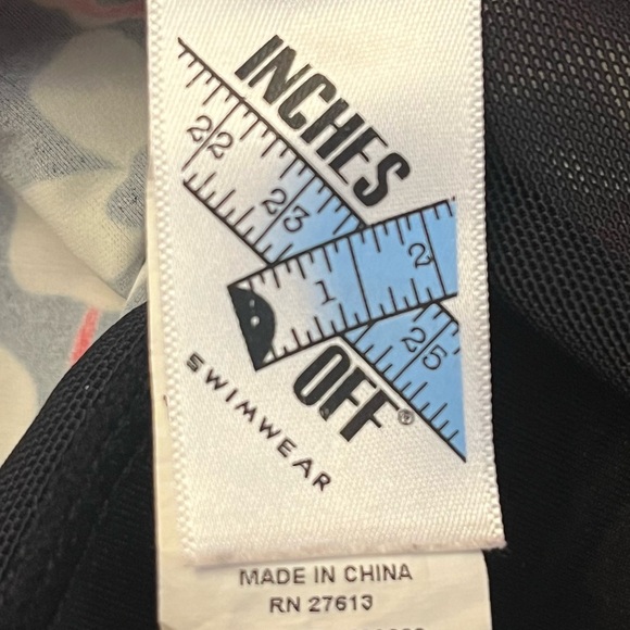 Inches Off Women’s Swimsuit Top (Size: 8) - Picture 2 of 4